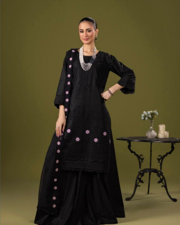 Luxury Lawn  3pc