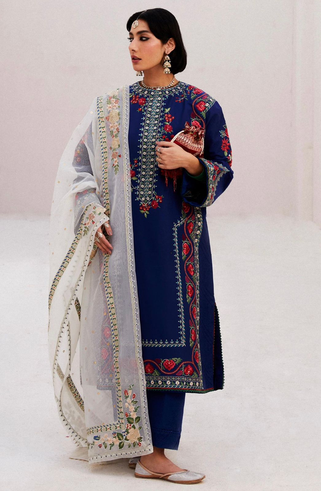 3pc Embroidery lawn Suit