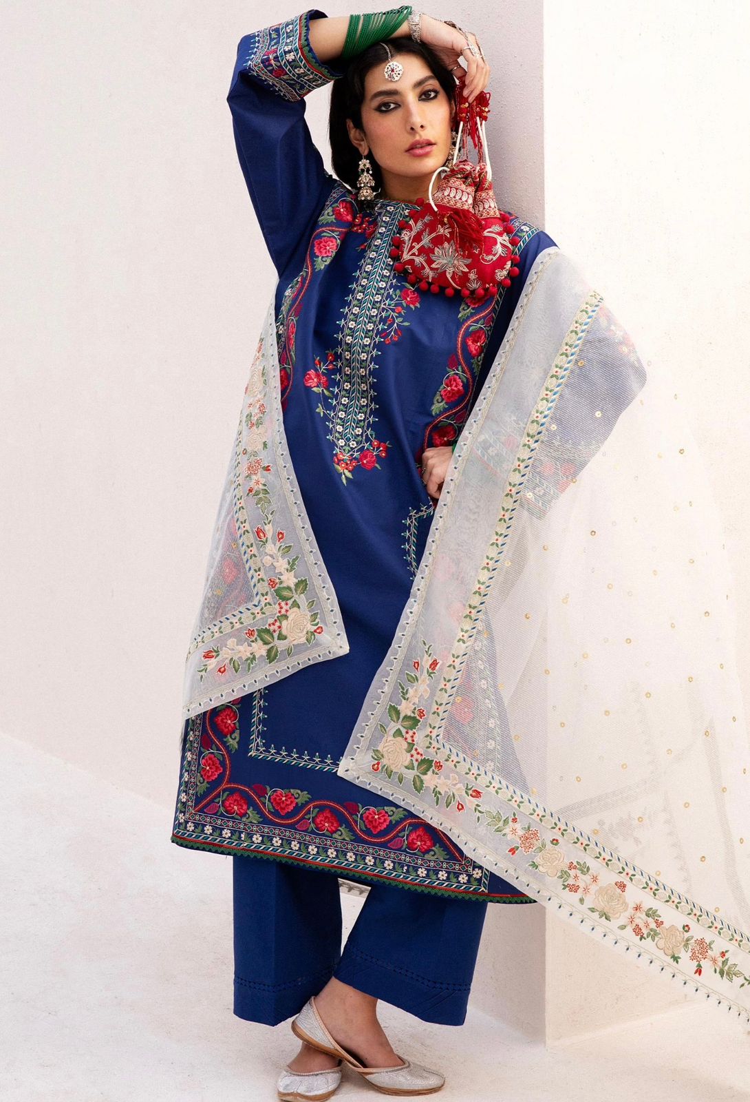 3pc Embroidery lawn Suit