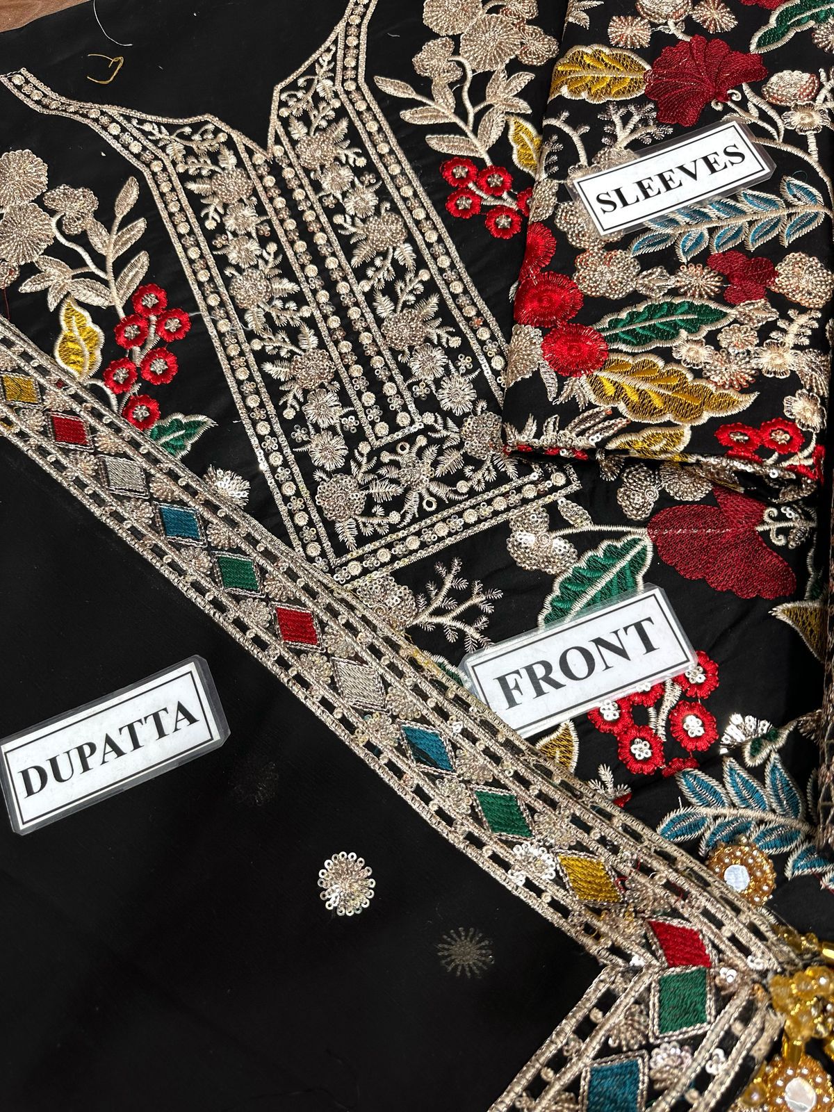 Luxury 3pc Embroidery Suit